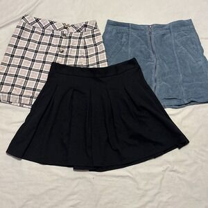 American Eagle Dividend Mini Skirts Lot Of 3 Skirts Plaid Black Corduroy Size Sm